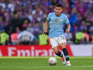 华体会官方平台下载-TA：多特希望租借+买断埃切维里，曼城不想加任何买断条款