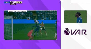 1711812278829067656.gif che bur 4.gif