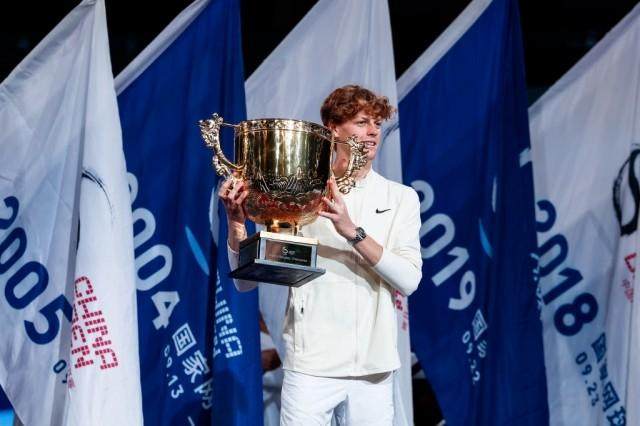 1696463514903040558.jpg xinna.jpg